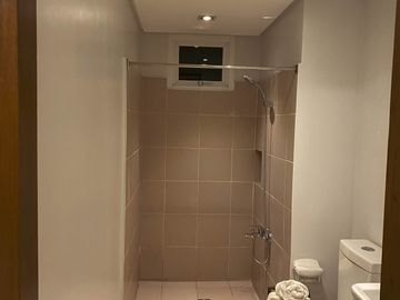 Condo for Sale in Bay Area Pasay (2BR Starting at 5,600,000)