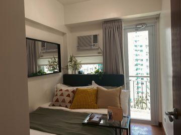 Condo for Sale in Bay Area Pasay (2BR Starting at 5,600,000)