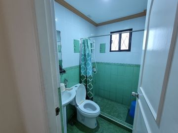 2-STOREY 4 BEDROOM HOUSE IN METRO TAGAYTAY