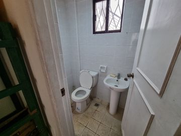 2-STOREY 4 BEDROOM HOUSE IN METRO TAGAYTAY