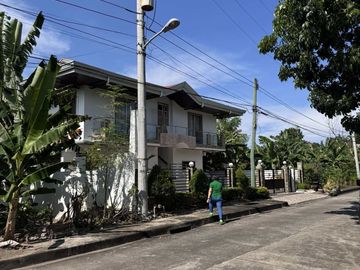 Fully Furnished House and lot Ideal for Air BNB in Cordova Cebu