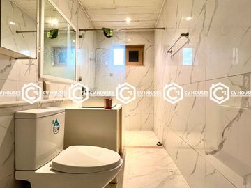 A Scenic View of City & Mt. Arayat: 4 Bedrooms Villa for Sale Located in Clark