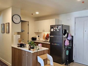 70 sqm 2-Bedroom Condo with Parking at The Vantage by Rockwell, Pasig City