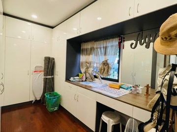 542sqm Pre-Owned: 4 Bedrooms Bungalow House and Lot for Sale