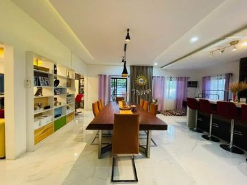 542sqm Pre-Owned: 4 Bedrooms Bungalow House and Lot for Sale