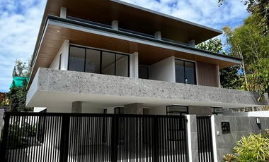 3 Storey  Brand New House and Lot with Pool & Automated Gate in Ayala, Alabang