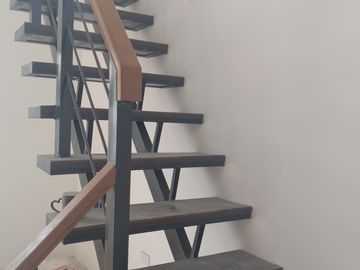 PACIFICTOWN SEMI-COMPLETE ,TOWNHOUSE NAIC CAVITE , THRU PAG IBIG FINANCINGANCING