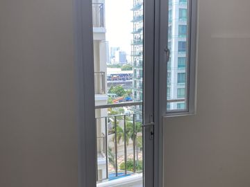 Condo for SALE in Pasay Bay Area
