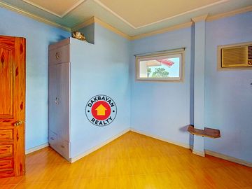 Two Story House with Accessory Dwelling Unit For Sale in South Pacific Golf