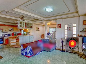 Two Story House with Accessory Dwelling Unit For Sale in South Pacific Golf