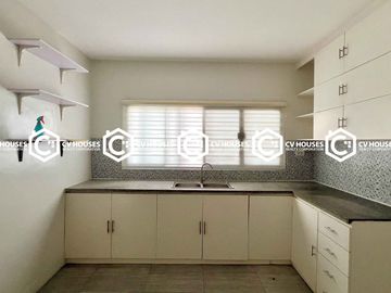 Spacious Living! 3 Bedrooms Bungalow House and Lot for Sale in Angeles City