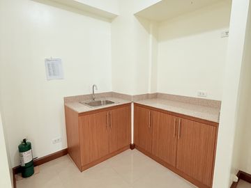 2 Bedroom Ready For Occupancy Condominium in Pasay City- Palm Beach West