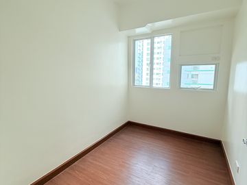 2 Bedroom Ready For Occupancy Condominium in Pasay City- Palm Beach West