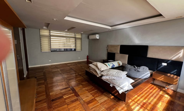 4 Storey Townhouse With 5Br and Pocket garden in Scout Ybardolaza, QC