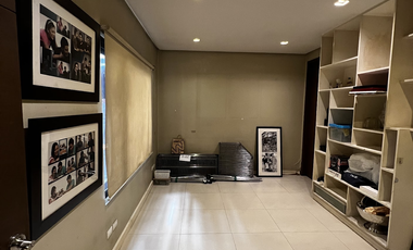 4 Storey Townhouse With 5Br and Pocket garden in Scout Ybardolaza, QC