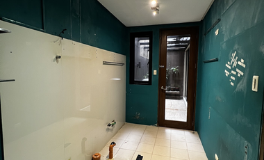 4 Storey Townhouse With 5Br and Pocket garden in Scout Ybardolaza, QC