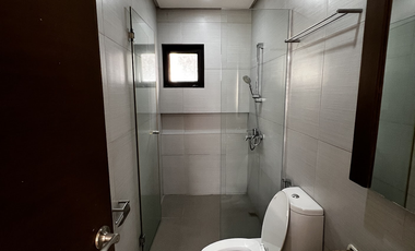 4 Storey Townhouse With 5Br and Pocket garden in Scout Ybardolaza, QC