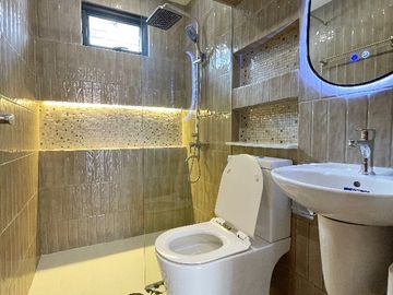 FOR SALE: South Forbes Silang Brand New House near CALAX Nuvali