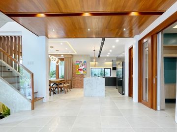 FOR SALE: South Forbes Silang Brand New House near CALAX Nuvali