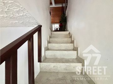Casa Bifamiliar en venta por el Guayabal