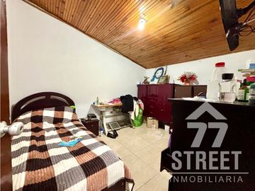 Casa Bifamiliar en venta por el Guayabal