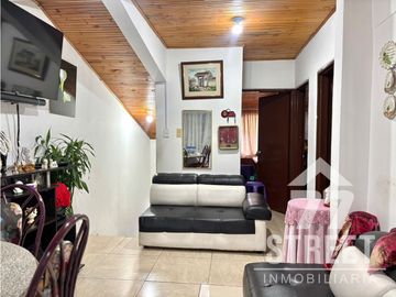 Casa Bifamiliar en venta por el Guayabal