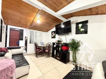 Casa Bifamiliar en venta por el Guayabal
