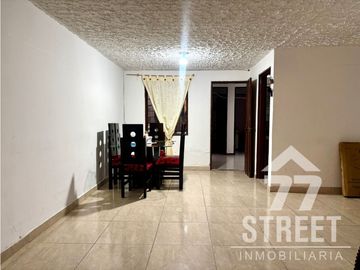 Casa Bifamiliar en venta por el Guayabal