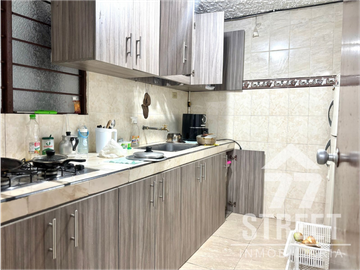 Casa Bifamiliar en venta por el Guayabal
