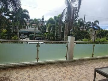 House & Lot in Palm Crest Tagaytay for SALE! 319 sqm at 19M