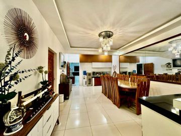 RUSH SALE! House in Alta Monte Tagaytay for SALE! 21M down to 18M