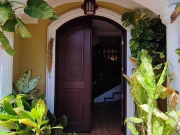 Victorian Style House for sale in Angeles City near Marquee Mall