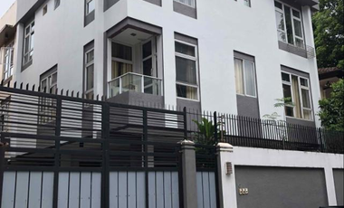 Brand new 3-Storey Gated Townhouse with Front Unit & own Lanai FOR SALE in San