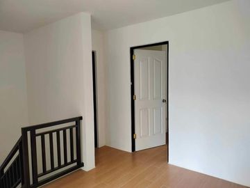 FOR SALE: ​Fully Furnished 3-Storey, 6 Bedroom at Fairview, Quezon City