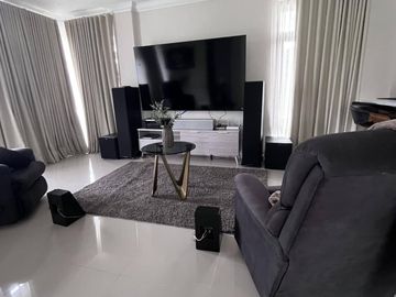 4BR IN GREENWOODS SUBDIVISION, SILANG CAVITE, 306SQM