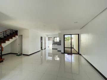 4-bedroom Single Detached House w/ Balcony Sale in Grand Parkplace Imus Cavite