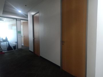 For Sale: One Corporate Center 1,030 sqm Ortigas Center Pasig City CBD PEZA RFO