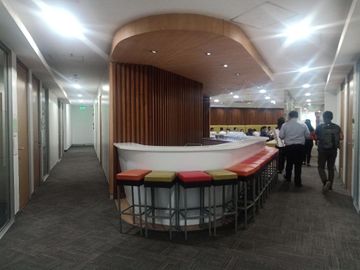 For Sale: One Corporate Center 1,030 sqm Ortigas Center Pasig City CBD PEZA RFO