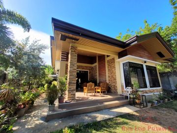 4 BR MODERN FAMILY HOUSE AND LOT WITH SHADED GARAGE