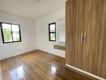 GRAND PARKPLACE BRAND NEW HOUSE AND LOT FOR SALE (DELONIX)