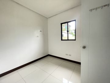 GRAND PARKPLACE BRAND NEW HOUSE AND LOT FOR SALE (DELONIX)