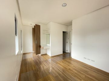 GRAND PARKPLACE BRAND NEW HOUSE AND LOT FOR SALE (CORRAL)