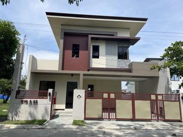 BRAND NEW HOUSE AND LOT FOR SALE IN GRAND PARKPLACE IMUS CAVITE (PALM)