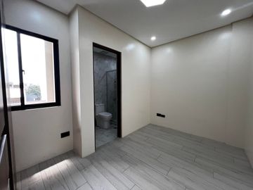 For Sale! Kamuning QC Brandnew Townhouse with 4 Bedroom 15.5M -AJCQ