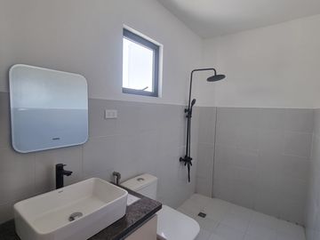 4 Storey Townhouse in The Villas at Dasmarinas Highlands