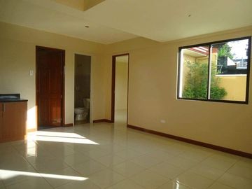 Bernice Townhouse Unit For Resale At Oaks Residences at Antipolo City, Rizal
