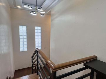 TWO STOREY HOUSE FOR SALE NEAR SNR DAU