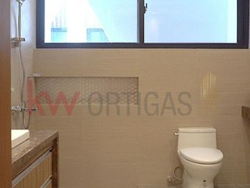 Modern Luxury Townhouse for Sale in Quezon City
