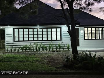 Beautiful Bungalow Loft at Royal Pines East for SALE! 306 sqm at 16M neg