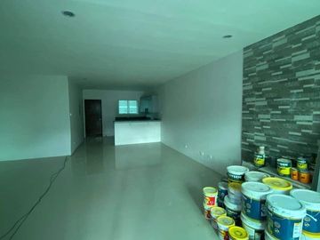 Near Chataeu Duplex House for Sale in Better Living Paranaque w/3 Bedrooms -JB